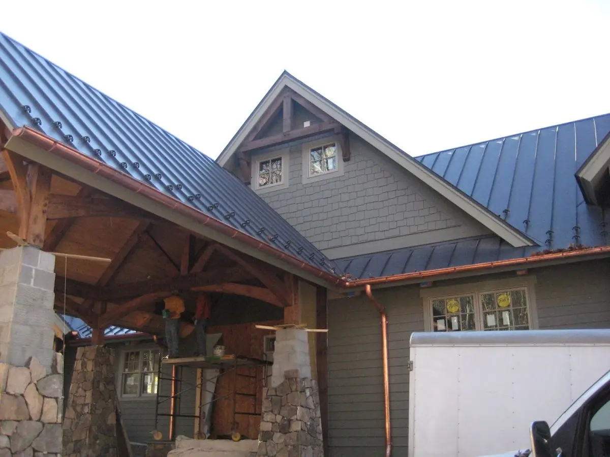 Craftsman Roofing team delivering quality roofing work in Cardinal Forest